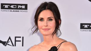Courteney Cox to Star in Pilot For Starz Haunted House Comedy <i>Shining Vale</i>